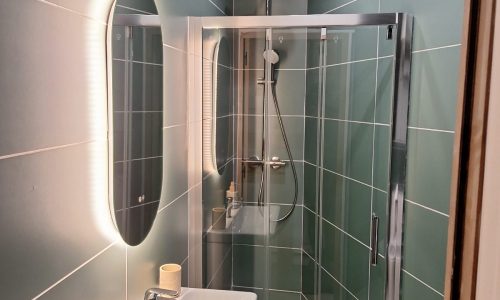 Photo de l'installation d'une salle de bain par Plomberie Moronval